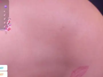 -Giia  live sex cam
