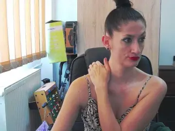 Divinne-Bea  live sex cam