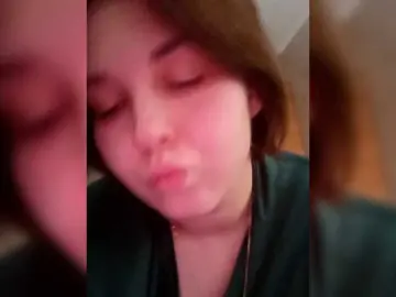 FoxyLoVe01  live sex cam