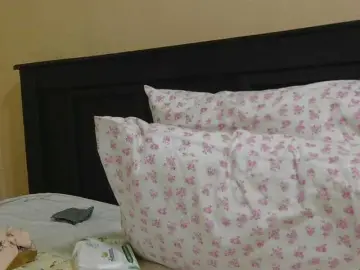 Kinky-1  live sex cam