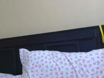 Kinky-1  live sex cam