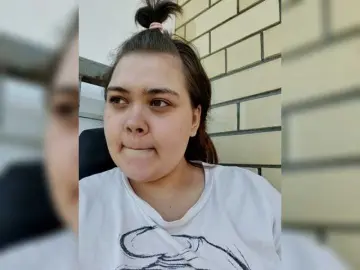 NessiePolly  live sex cam