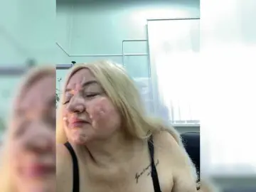 SVETIKBOMBOCHKA  live sex cam