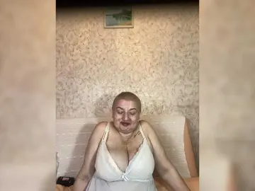 SVETIKBOMBOCHKA  live sex cam