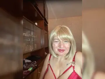 SVETIKBOMBOCHKA  live sex cam