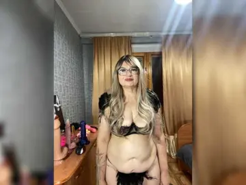 SVETIKBOMBOCHKA  live sex cam