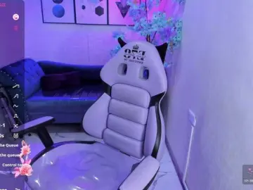 Sofi-monroeee  live sex cam