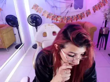 Sofi-monroeee  live sex cam