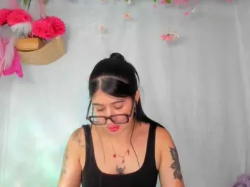 Yelina  live sex cam