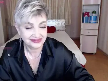 Sexy-milffa  live sex cam