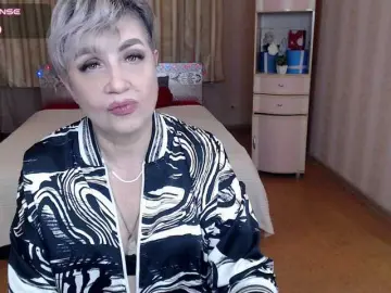 Sexy-milffa  live sex cam