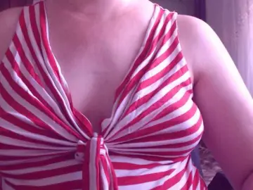 Sweetbrunete  live sex cam