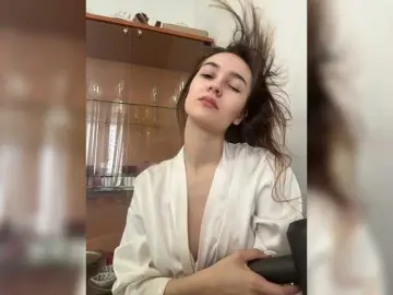 -Lana-Chester-  live sex cam