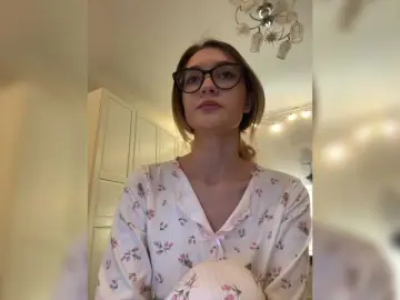 -Lana-Chester-  live sex cam