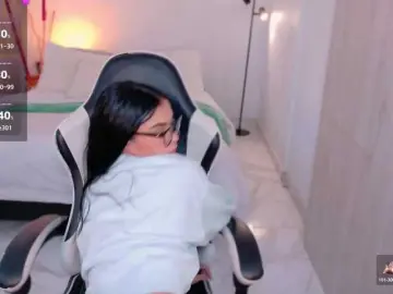 AnabelWolf  live sex cam