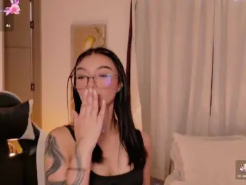 AnabelWolf  live sex cam
