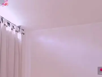 AnabelWolf  live sex cam