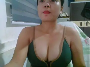 Courtney01  live sex cam