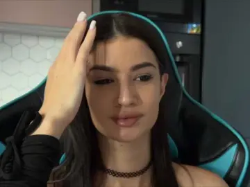 Honey-Trapp  live sex cam