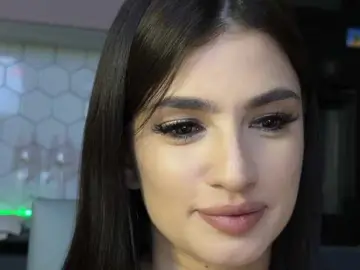 Honey-Trapp  live sex cam