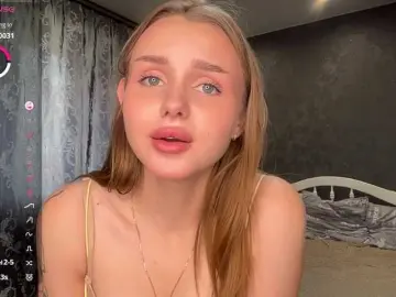LaureGrage  live sex cam