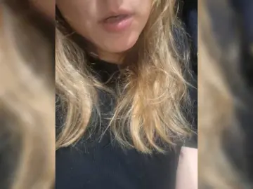 Millfka  live sex cam