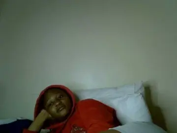 Pettiteebony20  live sex cam