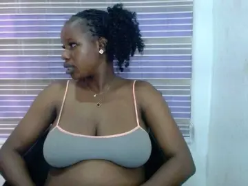 Sweetncreamy  live sex cam