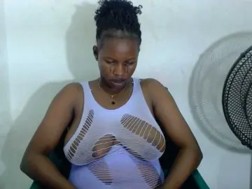 Sweetncreamy  live sex cam