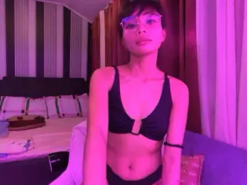 Lillove4u  live sex cam
