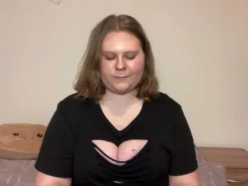 BriannaDoll  live sex cam