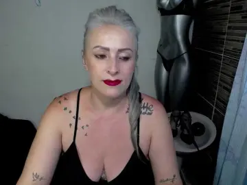 EmmaRizzoo  live sex cam