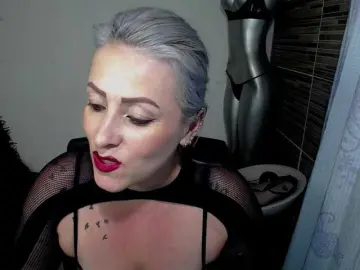 EmmaRizzoo  live sex cam