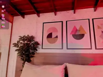 LunaRuso  live sex cam