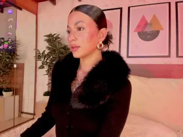 LunaRuso  live sex cam