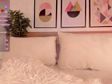 LunaRuso  live sex cam