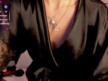 LunaRuso  live sex cam