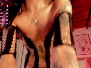 LunaRuso  live sex cam