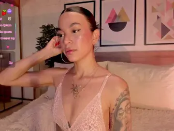 LunaRuso  live sex cam