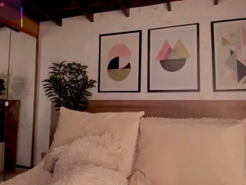 LunaRuso  live sex cam