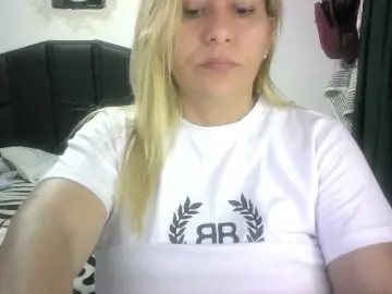 Mariana0x  live sex cam