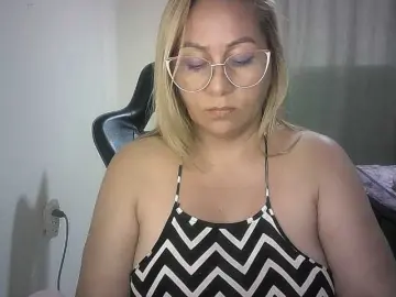 Mariana0x  live sex cam