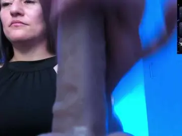 Saskyaajohnson  live sex cam