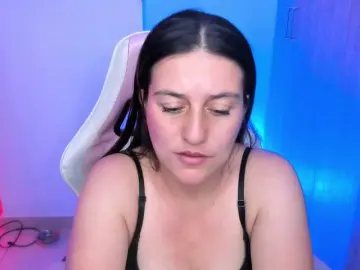 Saskyaajohnson  live sex cam