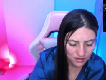 Saskyaajohnson  live sex cam