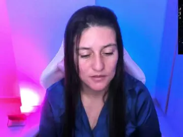 Saskyaajohnson  live sex cam