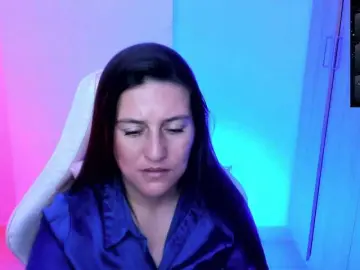 Saskyaajohnson  live sex cam
