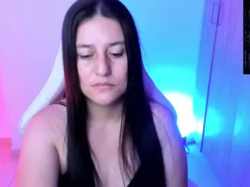 Saskyaajohnson  live sex cam