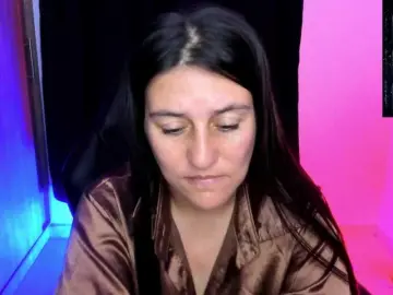Saskyaajohnson  live sex cam