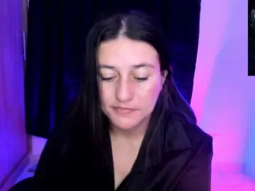 Saskyaajohnson  live sex cam